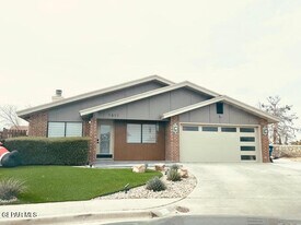 1817 Ed White Way in El Paso, TX - Building Photo