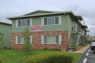 Garden Vista Apartments in Marysville, CA - Foto de edificio - Building Photo