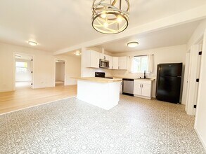 4375 WA-3 in Bremerton, WA - Building Photo - Building Photo