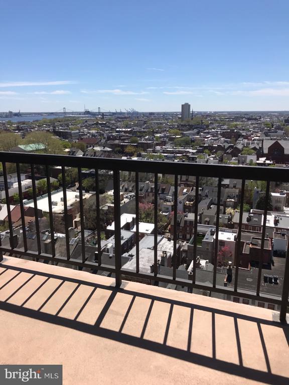 241 S 6th St in Philadelphia, PA - Building Photo - Building Photo