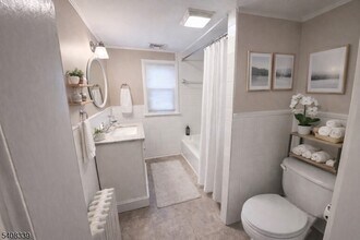 23 West St in Madison, NJ - Foto de edificio - Building Photo