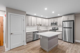 Parkwoode II in Ridley Park, PA - Building Photo - Interior Photo