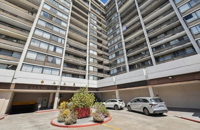 property at 801 Franklin St