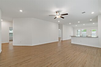 4822 Penton Mdw Ln in Rosharon, TX - Building Photo - Building Photo