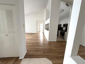 15771 SW 104th Terrace in Miami, FL - Building Photo - Building Photo