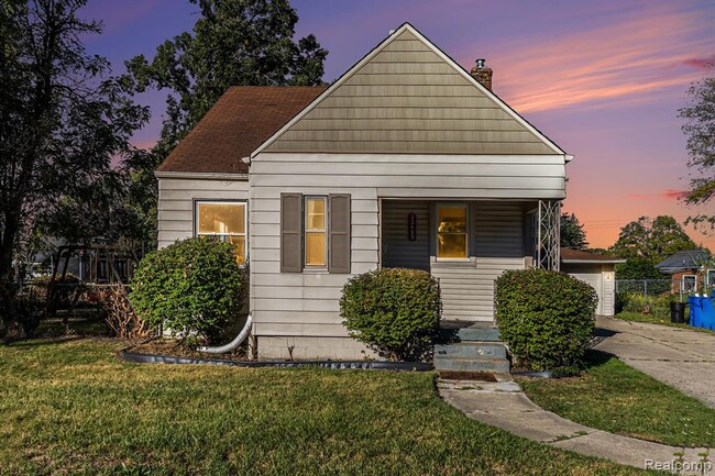 22499 Cyman Ave in Warren, MI - Foto de edificio - Building Photo