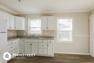 6115 W 74th St in Overland Park, KS - Building Photo - Building Photo