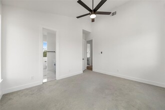 947 Green Meadow Ln in Houston, TX - Building Photo - Building Photo