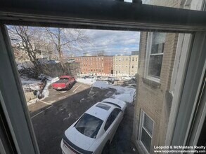 51 Wood Ave, Unit woodstock ave in Boston, MA - Foto de edificio - Building Photo