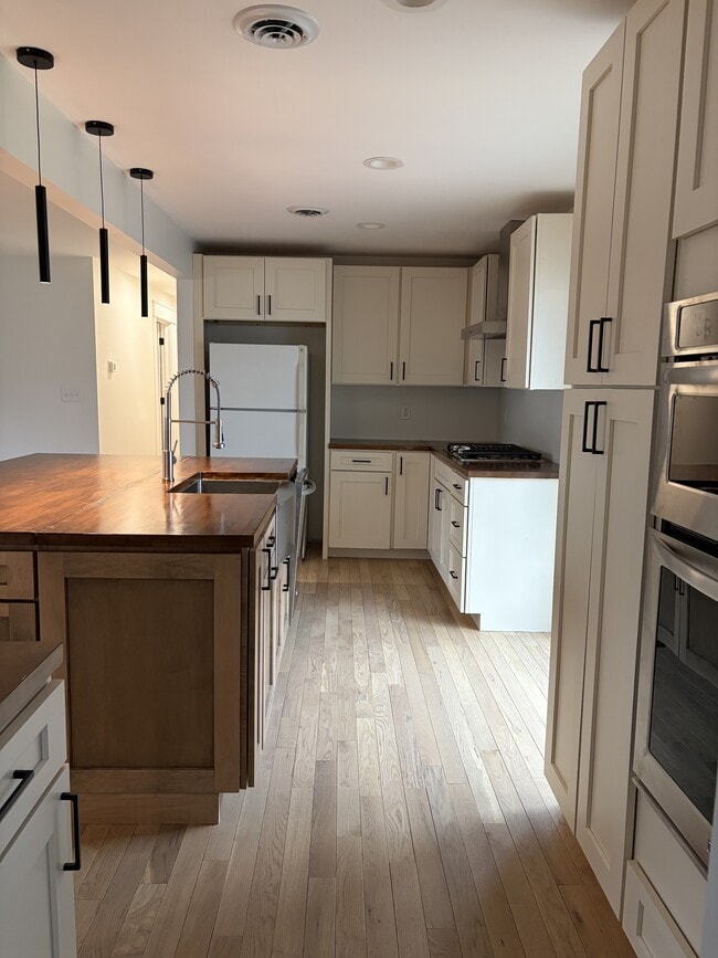 7226 Thomas Ave S in Minneapolis, MN - Building Photo - Building Photo