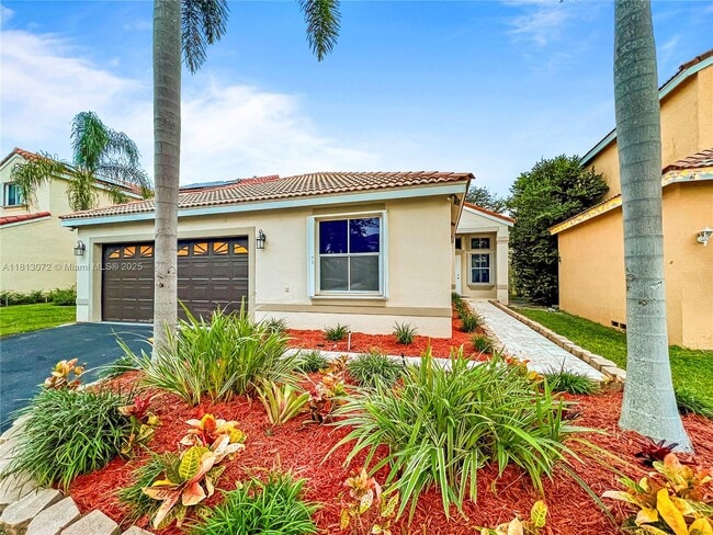 841 Stanton Dr in Weston, FL - Building Photo - Building Photo