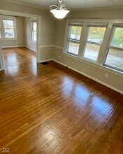 5841 Julian Ave in Indianapolis, IN - Building Photo - Building Photo