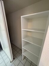 1201 S McClintock Dr in Tempe, AZ - Foto de edificio - Building Photo