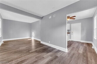 2115 Dowd Ave in Lakewood, OH - Building Photo - Building Photo