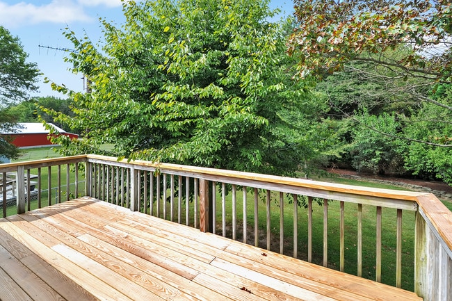 1049 Yoder Dr in Hartly, DE - Building Photo - Building Photo