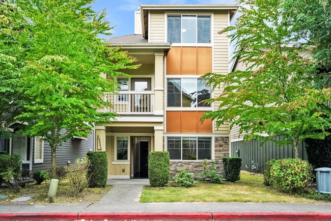 10008-10012 12th Dr SE