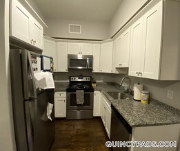 10 Merrymount Rd in Quincy, MA - Building Photo - Building Photo