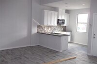 4629 Sunflower St photo'