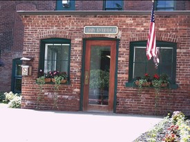 Foster Block Apartments