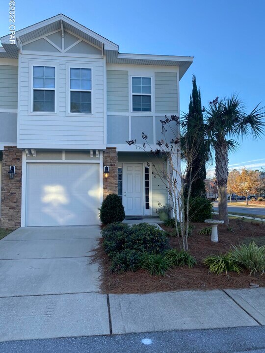 101 Barefoot Falls in Panama City Beach, FL - Building Photo