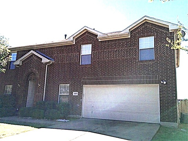 1005 Bainbridge Ln in Forney, TX - Building Photo