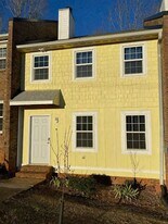 11052 Watson Dr in Seneca, SC - Building Photo