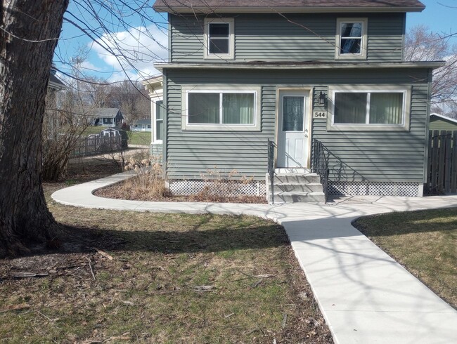 property at 544-548 E Holum St