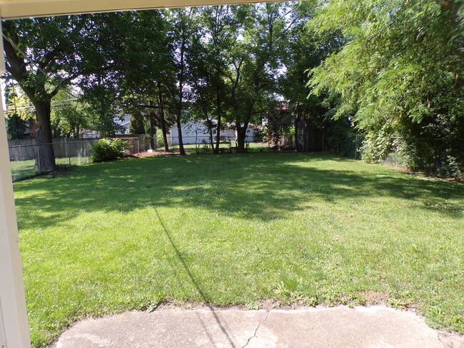 1345 Forest Ave in Des Plaines, IL - Building Photo - Building Photo