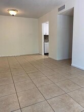 7421 SW 152nd Ave in Miami, FL - Building Photo - Building Photo