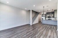 711 E Main St photo'