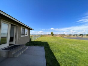 8328 2.4 Rd NE in Moses Lake, WA - Building Photo - Building Photo