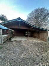 1060 Garden St in Somerville, TX - Building Photo - Building Photo