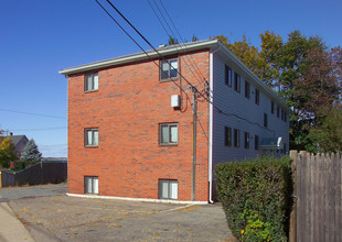 836 Sea St in Quincy, MA - Foto de edificio - Building Photo