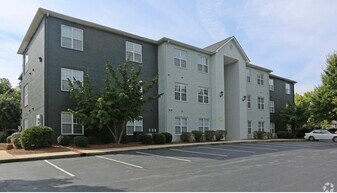 1310 Fleming Rd, Unit 1308 F in Greensboro, NC - Building Photo