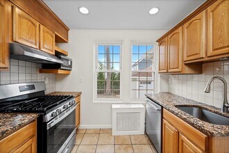 405 7th Ave in Pelham, NY - Building Photo - Building Photo