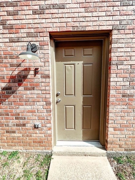 124 Ballygar St, Unit F in Clarksville, TN - Building Photo - Building Photo