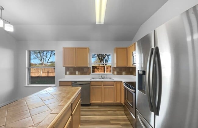 1608 Desperado Rd in Fort Worth, TX - Foto de edificio - Building Photo