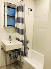 190 6th Ave-Unit -2-FN in New York, NY - Building Photo - Building Photo