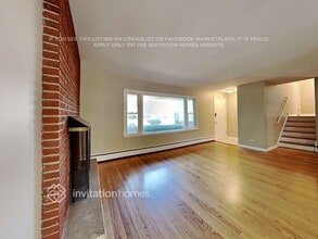 2833 Briarwood Dr E in Arlington Heights, IL - Building Photo - Building Photo