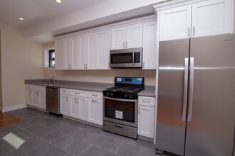 4001 W Armitage Ave in Chicago, IL - Building Photo - Building Photo