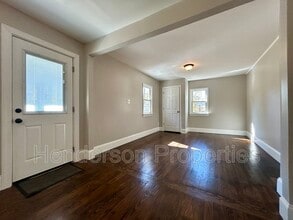 217 Skyland Ave in Charlotte, NC - Building Photo - Building Photo