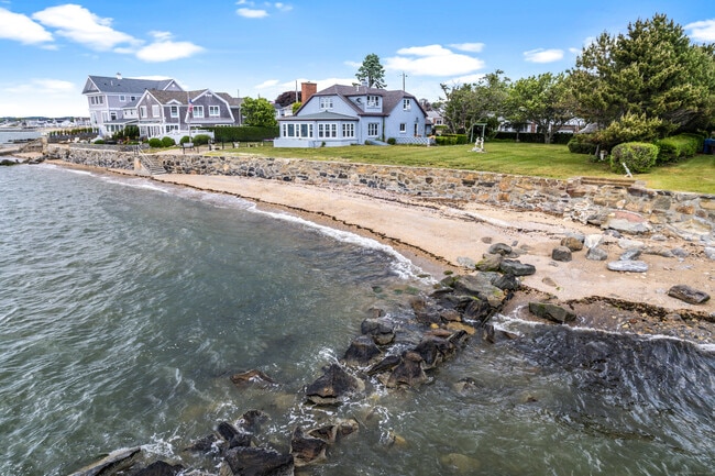property at 29 W Shore Dr