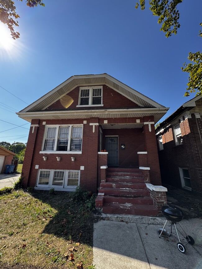 property at 1176 Fillmore St
