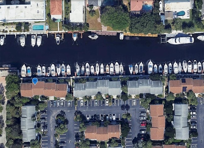 2533 NE 15th St in Pompano Beach, FL - Building Photo - Building Photo