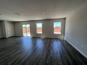 2458 River Valley Cir in Bullhead City, AZ - Building Photo - Building Photo