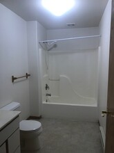 23998 1st St, Unit 9 in Trempealeau, WI - Foto de edificio - Building Photo