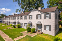 Townhomes at South Highlands photo'