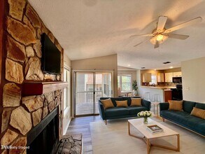 1006 Wood Creek Dr in Fayetteville, NC - Building Photo - Building Photo