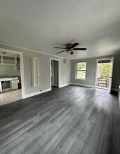 702 Rosedale St in La Marque, TX - Building Photo - Building Photo