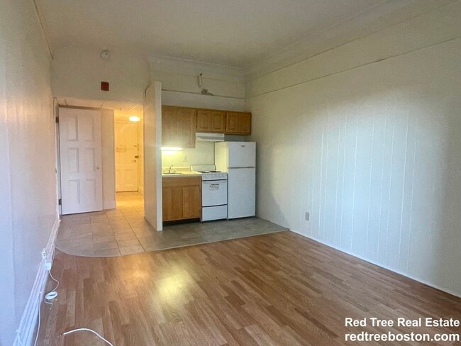 62 Boylston St in Boston, MA - Foto de edificio - Building Photo